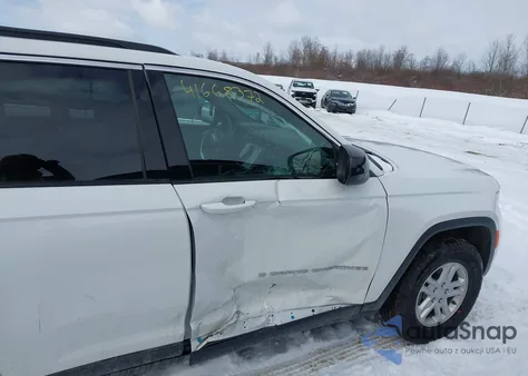 2024 Jeep Grand Cherokee Laredo 4X4 из США, поврежденный, VIN 1C4RJHAG3RC141834